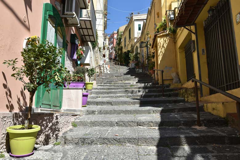 Discover two sides of Naples on this tour