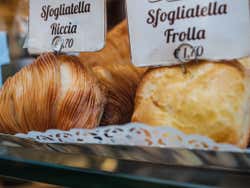 Delicious sfogliatella